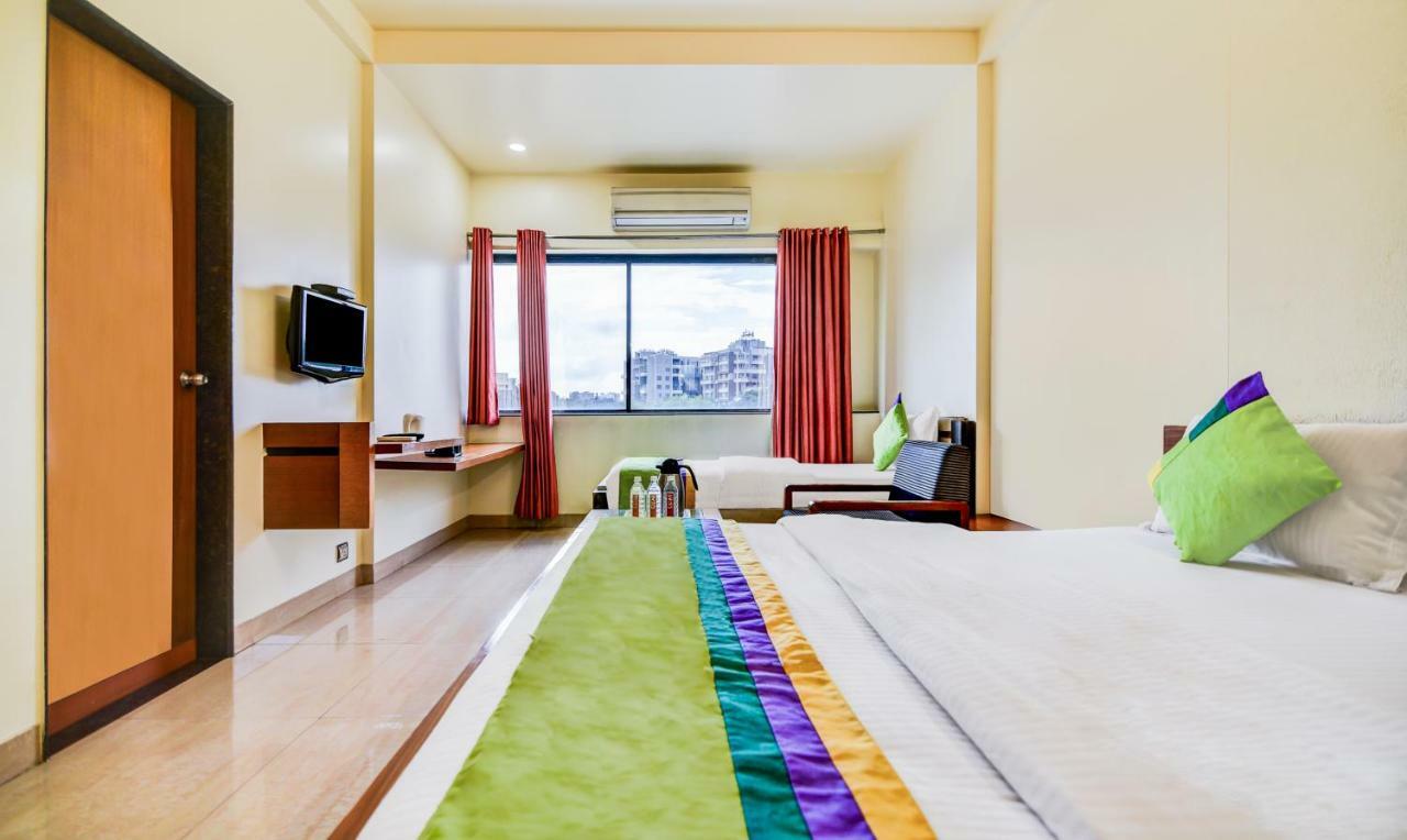 Hotel Treebo Trend Surya Nashik Exterior foto