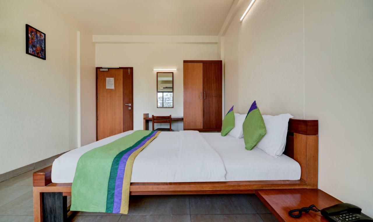 Hotel Treebo Trend Surya Nashik Exterior foto